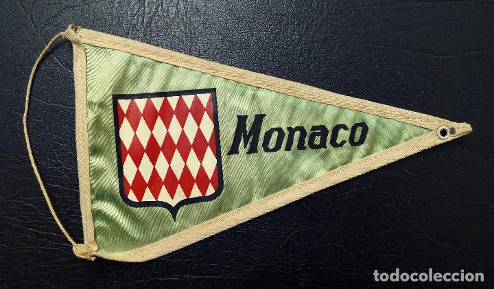 Sammlung von Wimpeln: BANDER&Iacute;N M&Oacute;NACO - DE TELA - A DOBLE CARA