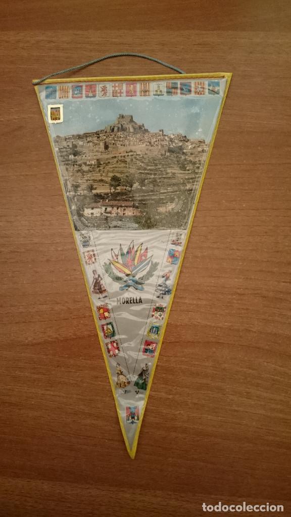 Sammlung von Wimpeln: BANDERIN DE MORELLA