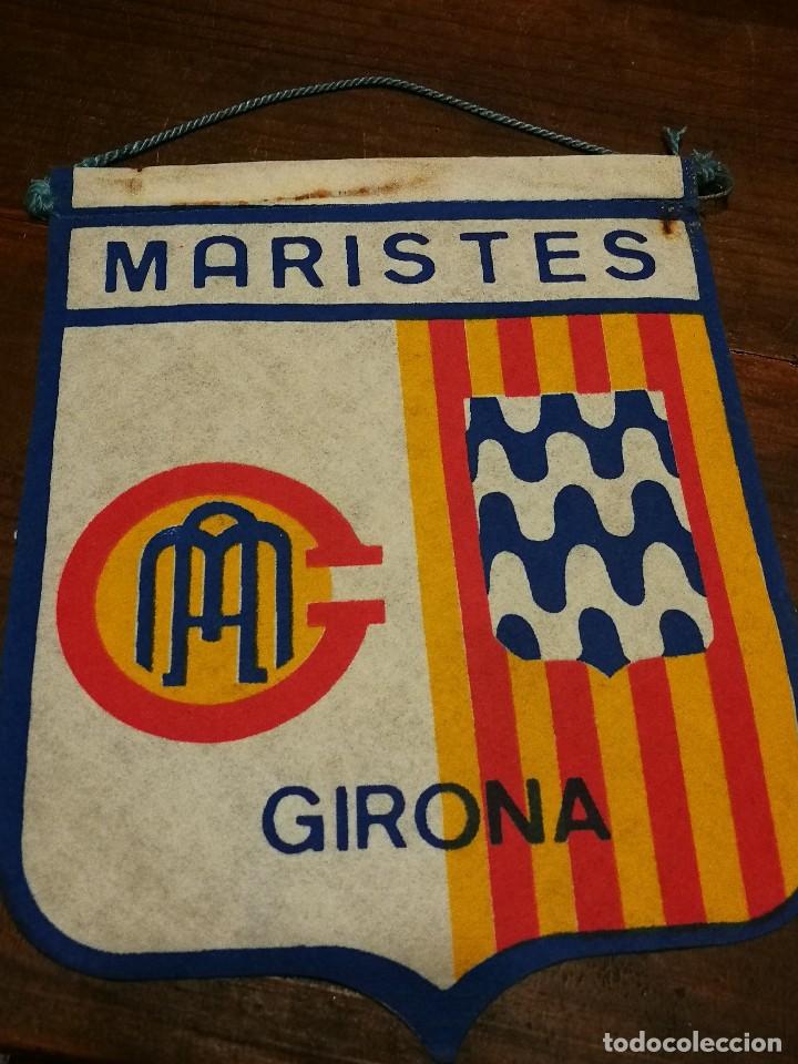 Bandierine di collezione: ANTIGUO BANDER&Iacute;N DE TELA GRAN FORMATO- MARISTES DE GIRONA.