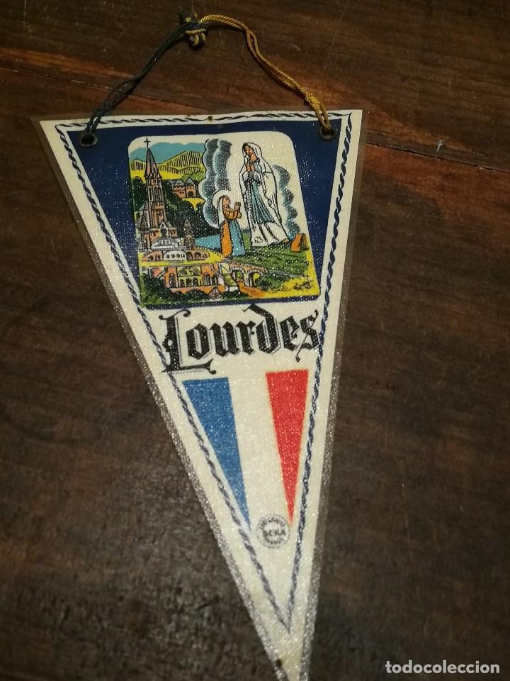 Galhardetes de cole&ccedil;&atilde;o: ANTIGUO BANDER&Iacute;N LOURDES, REVERSIBLE.