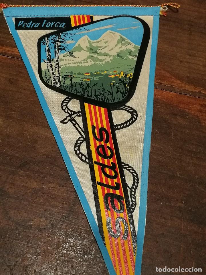 Galhardetes de cole&ccedil;&atilde;o: ANTIGUO BANDER&Iacute;N DE TELA SALDES- PEDRAFORCA (BERGUED&Agrave;), CATALUNYA.