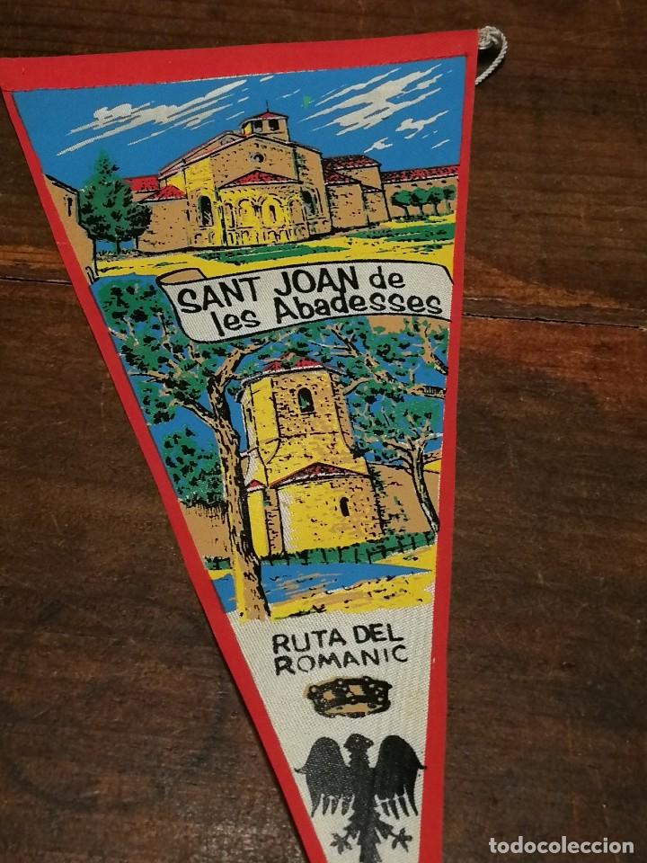 Galhardetes de cole&ccedil;&atilde;o: ANTIGUO BANDER&Iacute;N DE TELA- SANT JOAN DE LES ABADESSES, RUTA DEL ROM&Agrave;NIC, (CATALUNYA).