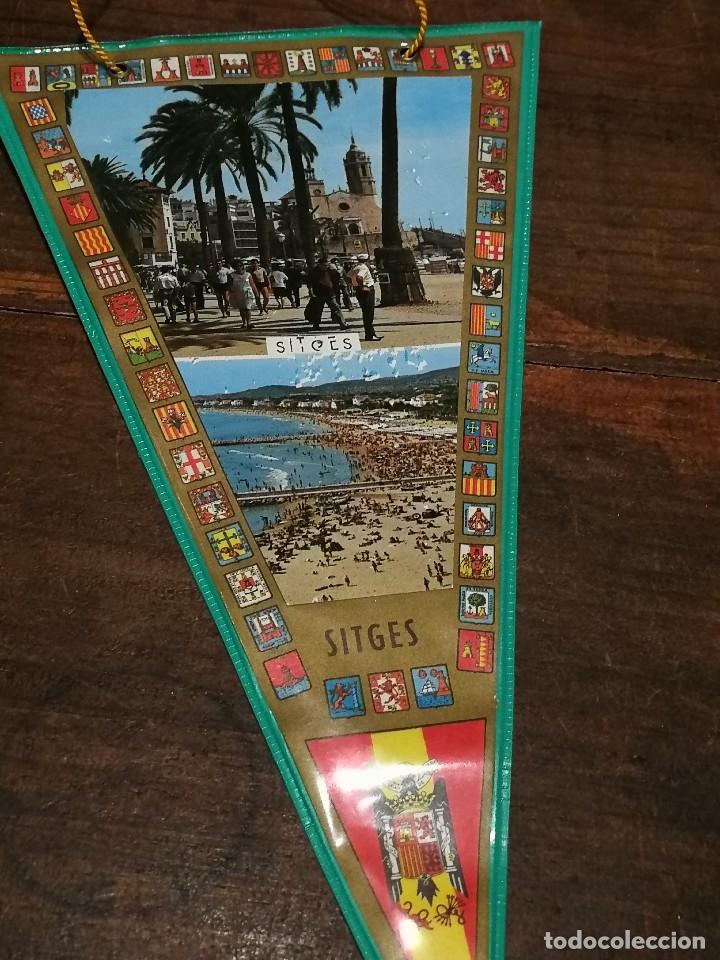 Galhardetes de cole&ccedil;&atilde;o: ANTIGUO BANDER&Iacute;N TUR&Iacute;STICO DE SITGES (BARCELONA), &Aacute;GUILA DE SAN JUAN, FRANQUISTA.