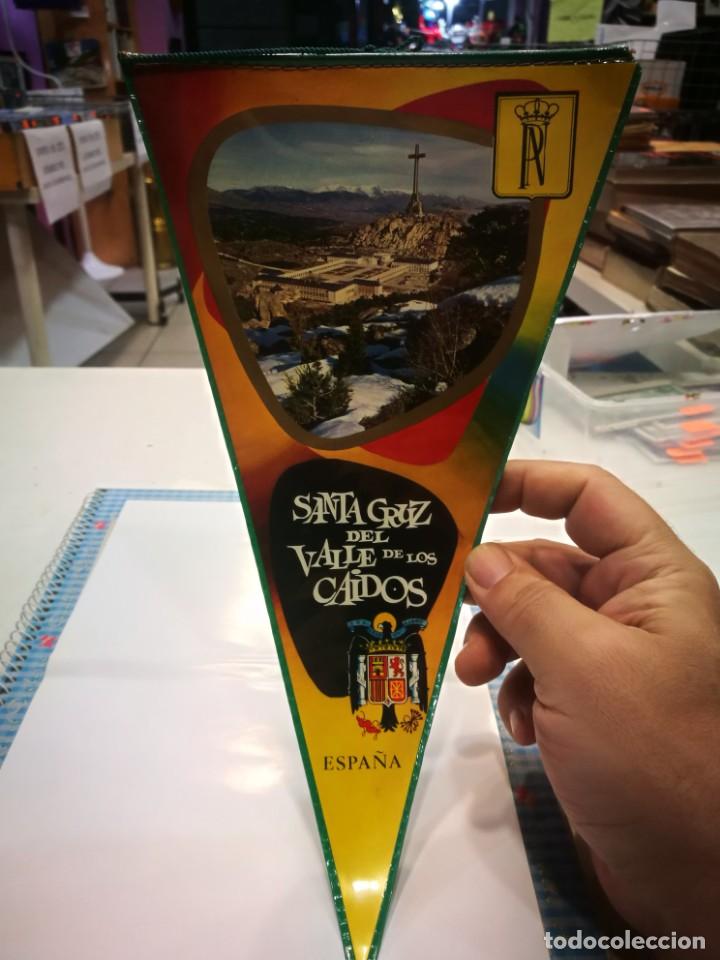 Galhardetes de cole&ccedil;&atilde;o: Banderin Santa Cruz del Valle de los Caidos Espa&ntilde;a
