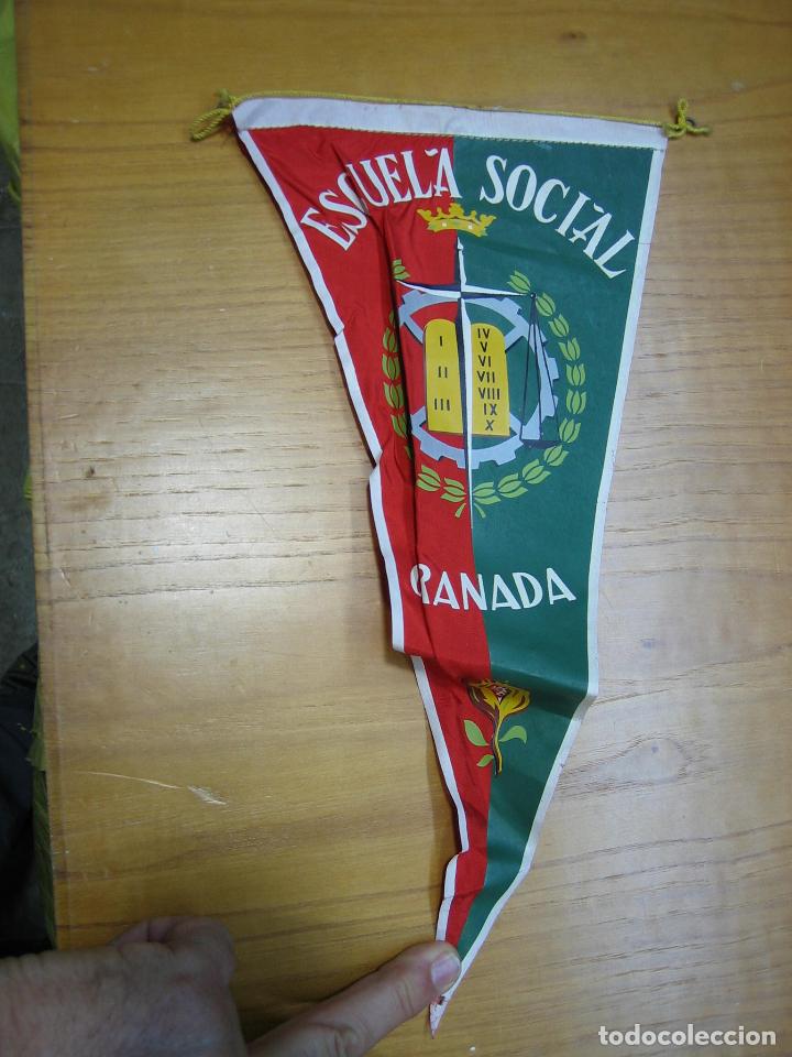 Sammlung von Wimpeln: Antiguo bander&iacute;n universidad de Granada