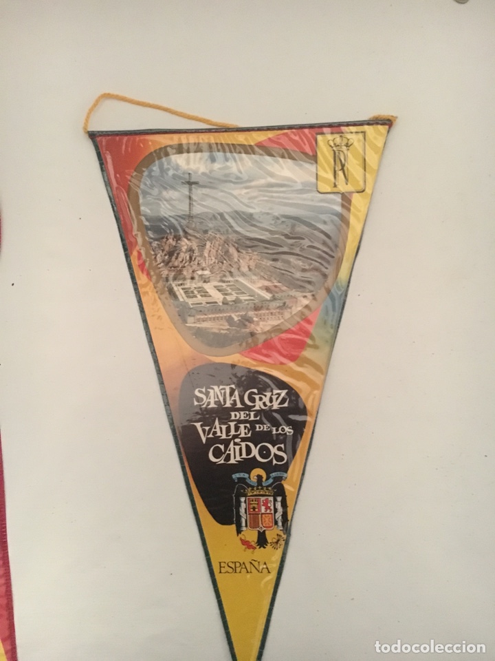 Banderines de colecci&oacute;n: Bander&iacute;n Valle de los Ca&iacute;dos - Foto 1
