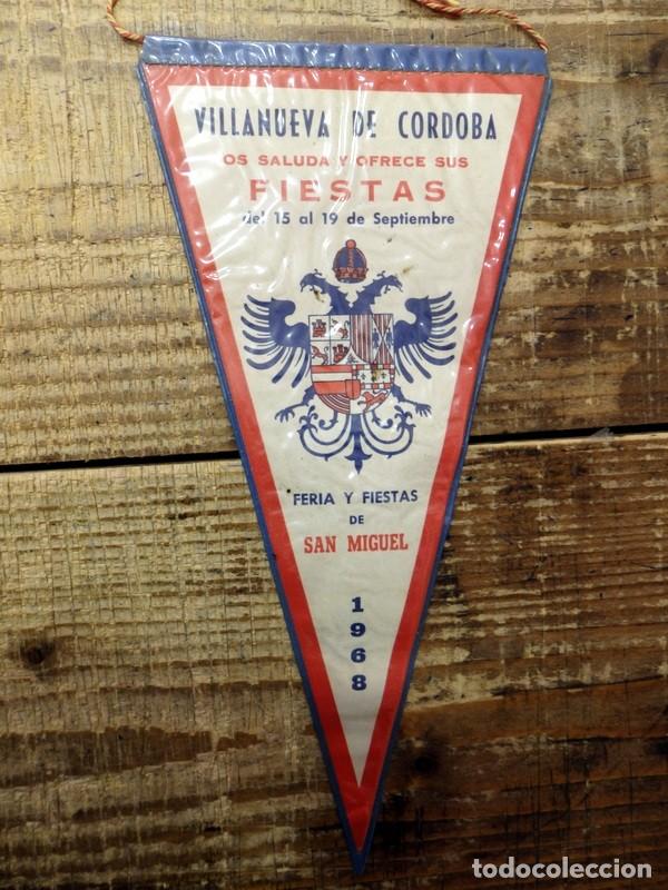 Bandierine di collezione: VILLANUEVA DE CORDOBA, 1968, ANTIGUO BANDERIN FIESTAS PATRONALES, 23 CMS