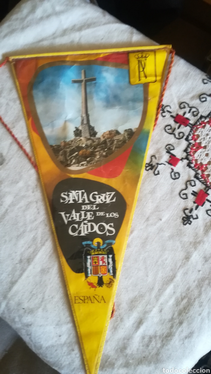 Galhardetes de cole&ccedil;&atilde;o: Antiguo banderin del Valle de los Ca&iacute;dos