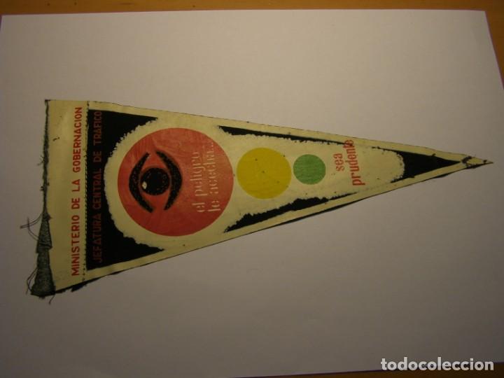 Banderines de colecci&oacute;n: Banderin publicitario Jefatura central de tr&aacute;fico, a&ntilde;os 60.
