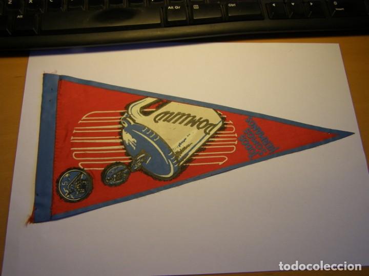 Banderines de colecci&oacute;n: Antiguo banderin DOMUND, a&ntilde;os 1960.