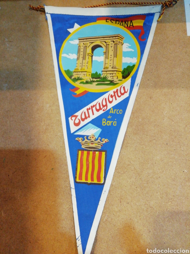 Sammlung von Wimpeln: Banderin de Arco de Bar&aacute;