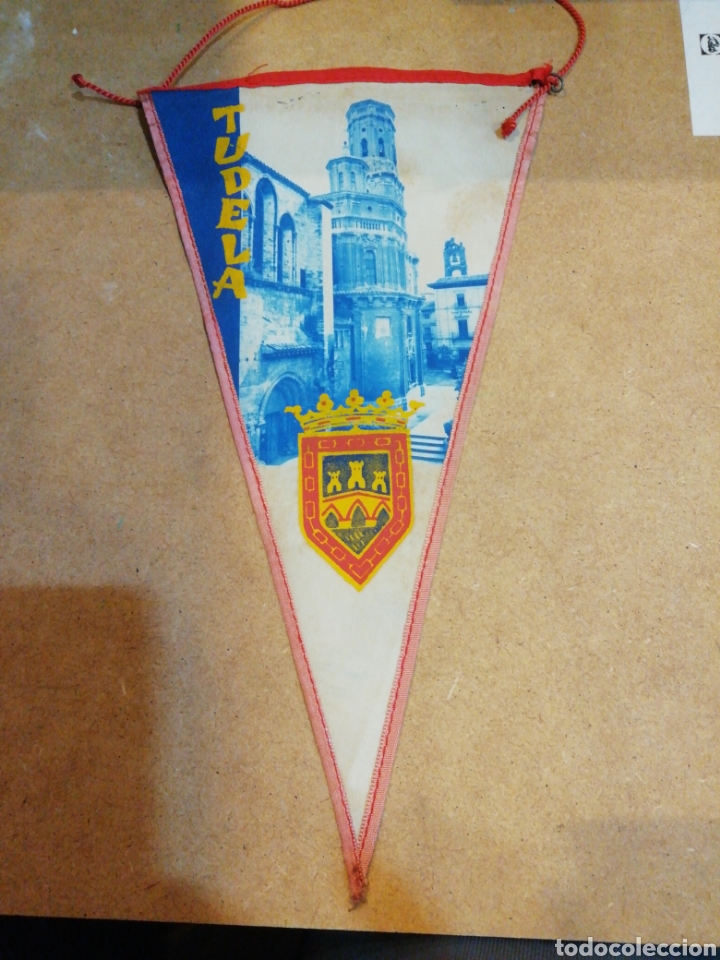 Sammlung von Wimpeln: Banderin de Tudela