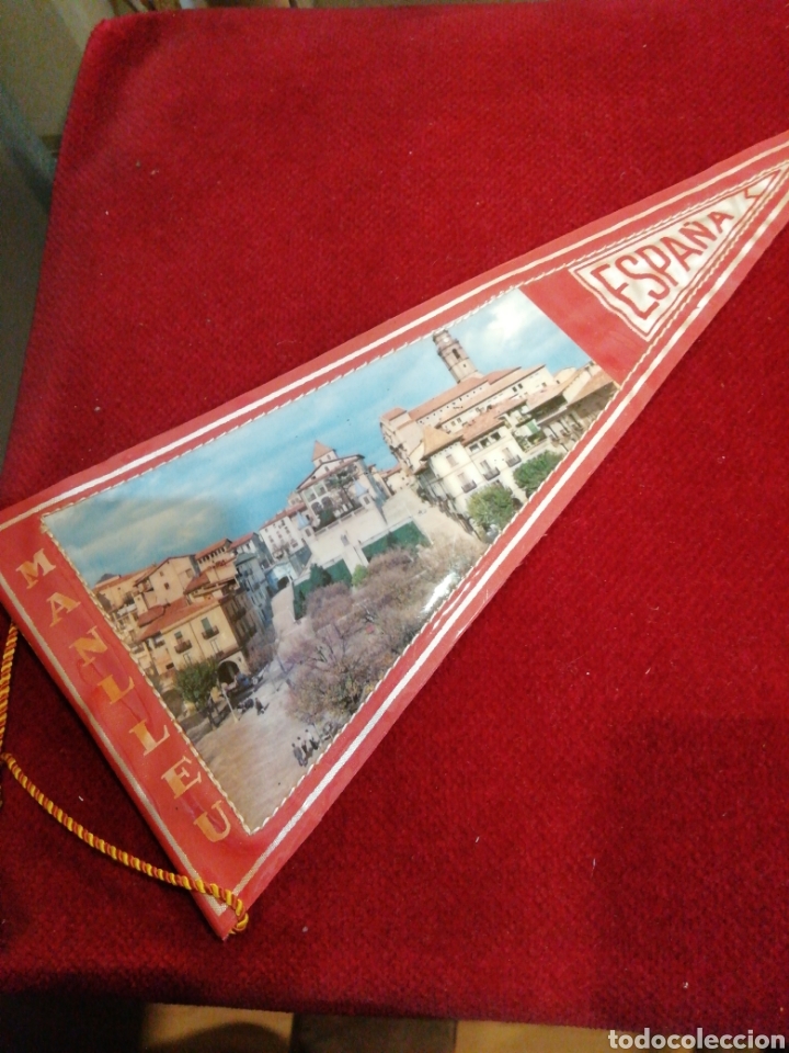 Sammlung von Wimpeln: Banderin Manlleu