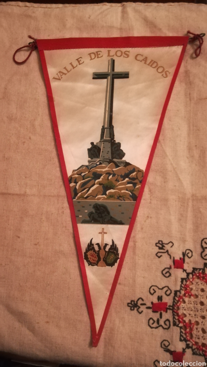 Fanions de collection: Antiguo banderin, Valle de los Ca&iacute;dos