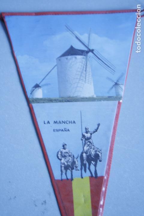Fanions de collection: BANDERIN de la mancha ESPA&Ntilde;A