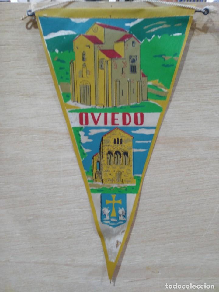 Galhardetes de cole&ccedil;&atilde;o: Bander&iacute;n Oviedo