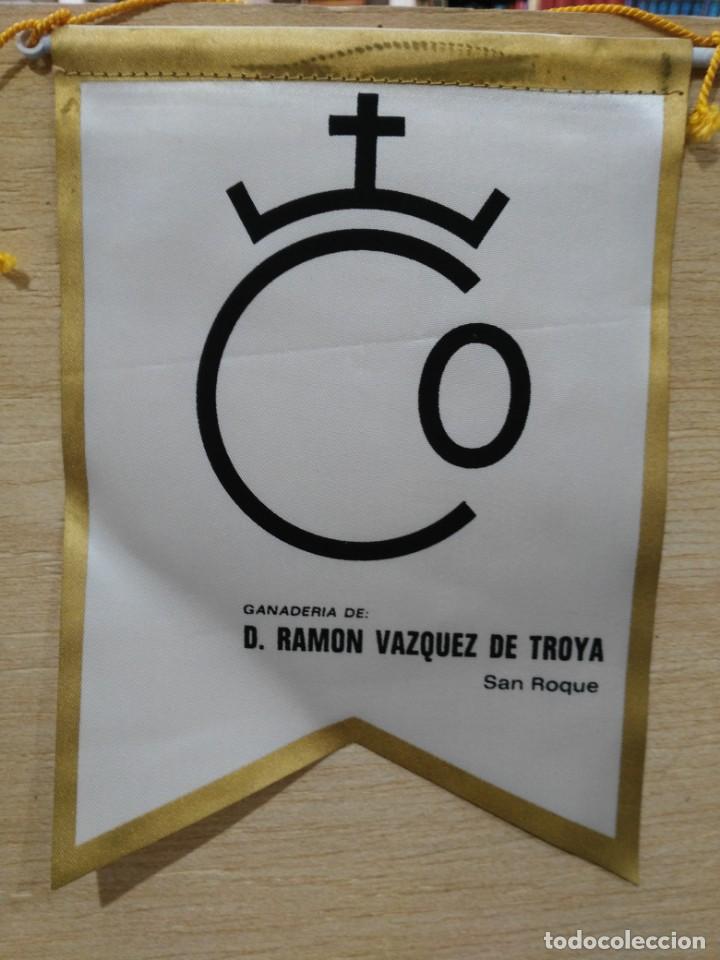 Galhardetes de cole&ccedil;&atilde;o: Bander&iacute;n Ganader&iacute;a D. Ram&oacute;n Vazquez de Troya - San Roque