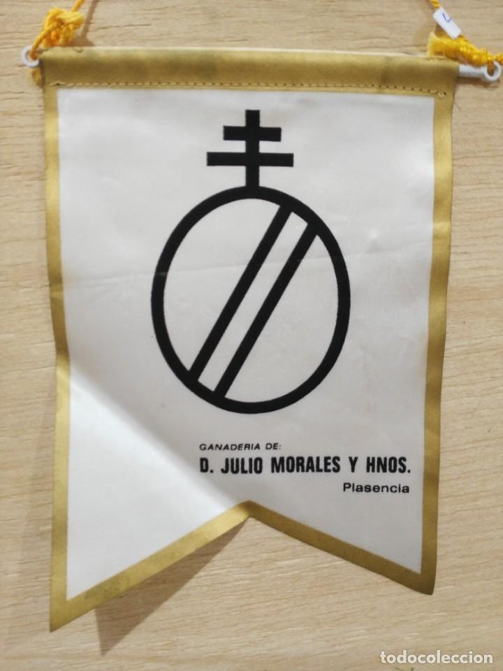 Galhardetes de cole&ccedil;&atilde;o: Bander&iacute;n Ganader&iacute;a D. Julio Morales y Hnos. - Plasencia