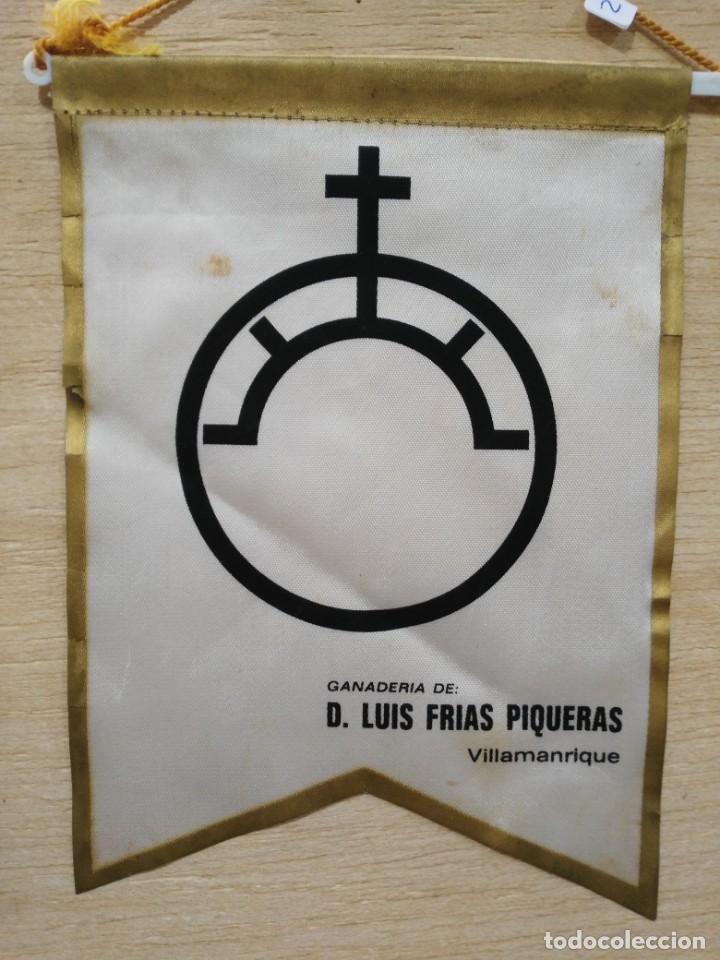 Galhardetes de cole&ccedil;&atilde;o: Bander&iacute;n Ganader&iacute;a D. Luis Frias Piqueras - Villamanrique
