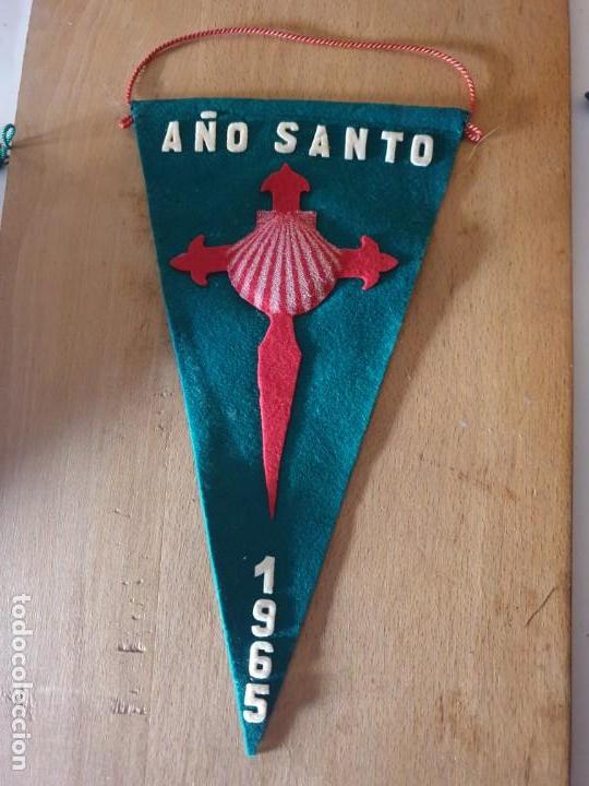 Fanions de collection: A&Ntilde;O SANTO 1965