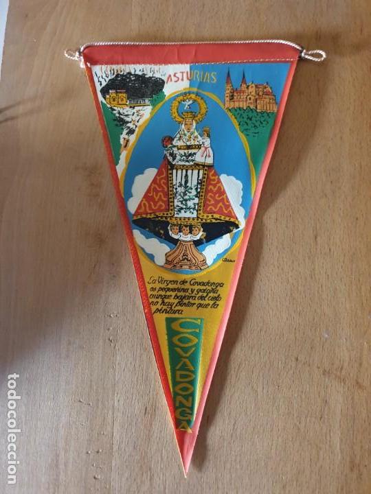 Fanions de collection: ASTURIAS - LA VIRGEN DE COVADONGA