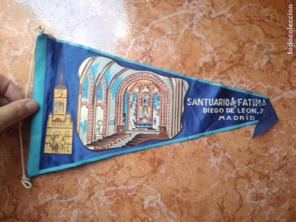 Galhardetes de cole&ccedil;&atilde;o: Banderin Santuario de fatima , diego de leon,36, madrid, a&ntilde;os 60