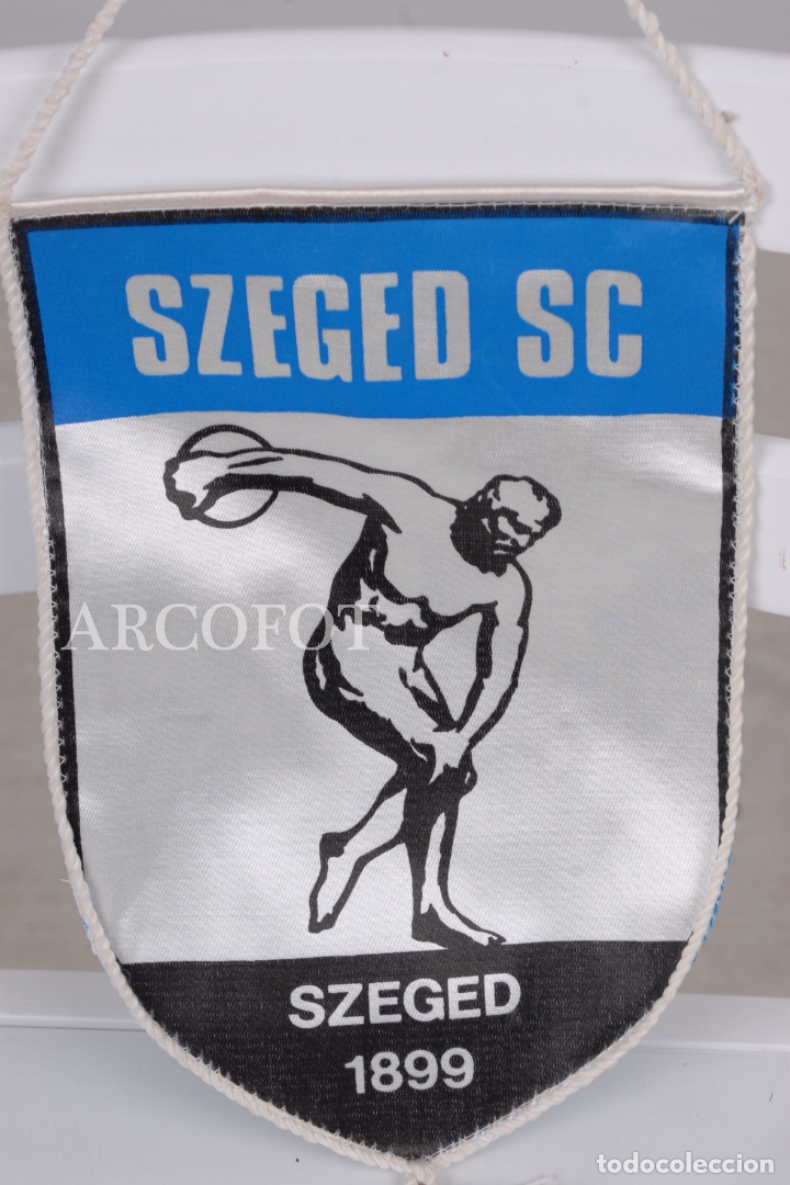 Galhardetes de cole&ccedil;&atilde;o: 1 BANDER&Iacute;N - SZEGED SC - SZEGED 1899