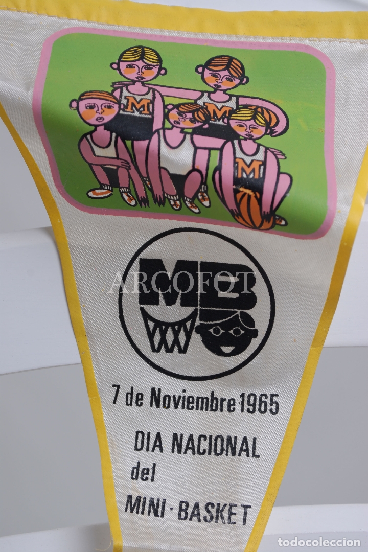 Banderines de colecci&oacute;n: 1 BANDER&Iacute;N - M B - 7 de NOVIEMBRE 1965 - DIA NACIONAL del MINI-BASKET