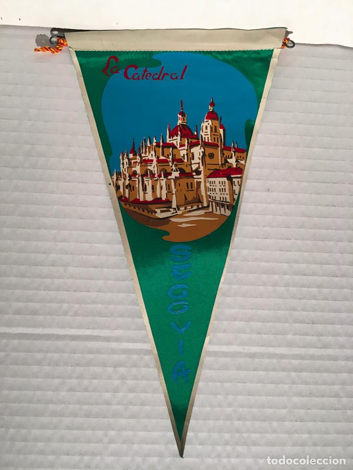 Galhardetes de cole&ccedil;&atilde;o: BANDERIN CATEDRAL DE SEGOVIA