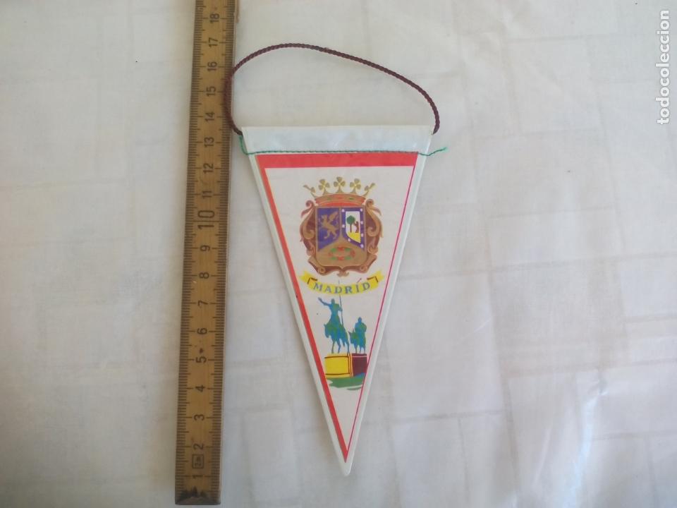 Collection pennants: ANTIGUO BANDER&Iacute;N DE MADRID, A&Ntilde;OS 60-70