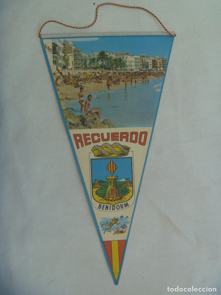 Galhardetes de cole&ccedil;&atilde;o: BANDERIN TURISTICO DE BENIDORM , COSTA BLANCA . A&Ntilde;OS 60