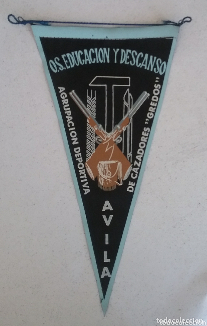 Banderines de colecci&oacute;n: EDUCACI&Oacute;N Y DESCANSO. Agrupaci&oacute;n Deportiva de Cazadores ,,GREDOS,, &Aacute;VILA. A&ntilde;os 50-60.