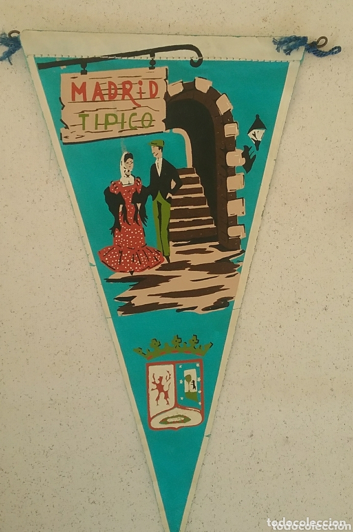 Sammlung von Wimpeln: MADRID traje t&iacute;pico, BANDER&Iacute;N.