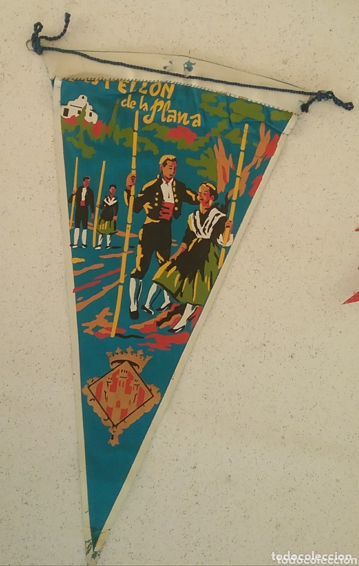 Sammlung von Wimpeln: CASTELL&Oacute;N de la PLANA, BANDER&Iacute;N.