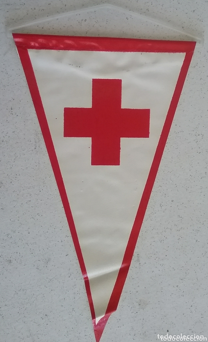 Sammlung von Wimpeln: CRUZ ROJA, BANDER&Iacute;N, de pl&aacute;stico.