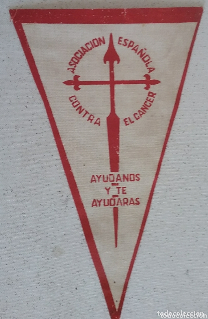 Sammlung von Wimpeln: Asociacion Espa&ntilde;ola contra el CANCER ,,ay&uacute;danos y te ayudar&aacute;s,, BANDER&Iacute;N, de tela.
