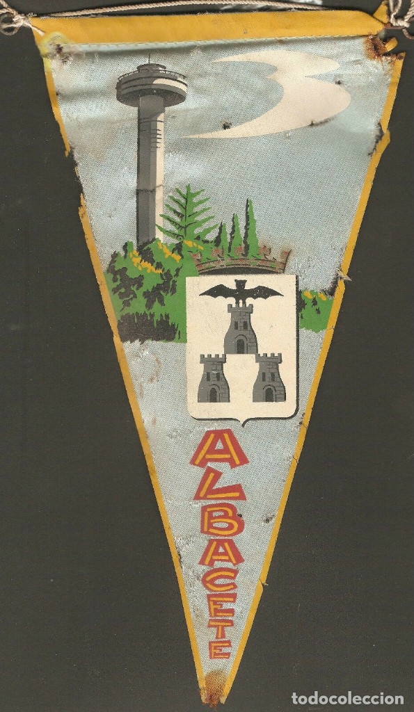 Sammlung von Wimpeln: BANDERIN ANTIGUO PINTADO ALBACETE,TAMA&Ntilde;O 14 X 26