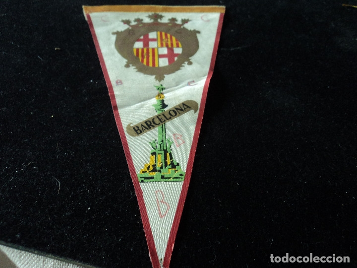 Galhardetes de cole&ccedil;&atilde;o: ANTIGUO BANDERIN TELA ESCUDO DE BARCELONA Y COLON 26 x 13 cm