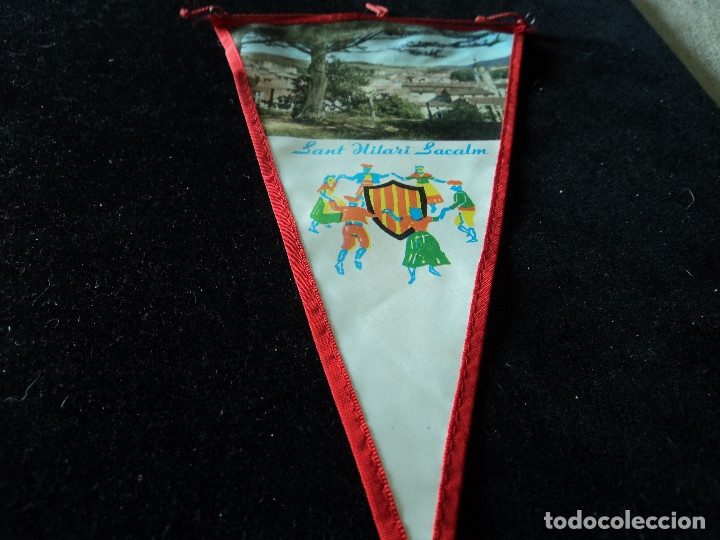 Banderines de colecci&oacute;n: ANTIGUO BANDERIN tela SANT HILARI SACALM 26 x 14 cm