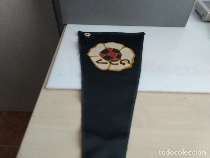 Sammlung von Wimpeln: ANTIGUO BANDERIN  DE TELA  + PIN