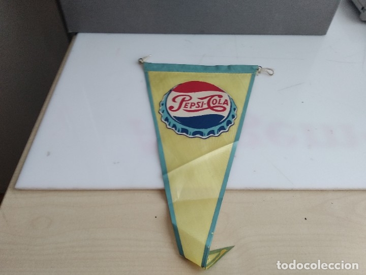 Sammlung von Wimpeln: ANTIGUO BANDERIN DE TELA PEPSI COLA
