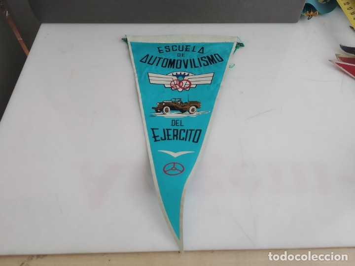 Sammlung von Wimpeln: ANTIGUO BANDERIN DE TELA  AUTOESCUEAL AUTOMOVILISMO DEL EJERCITO