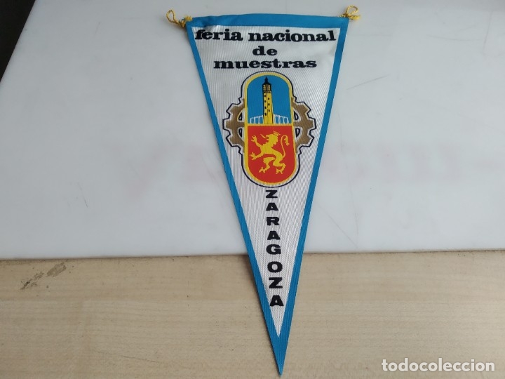 Bandierine di collezione: ANTIGUO BANDERIN FERIA INTERNACIONAL DE muestras zaragoza