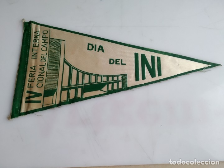 Bandierine di collezione: ANTIGUO BANDERIN DIA DEL INI