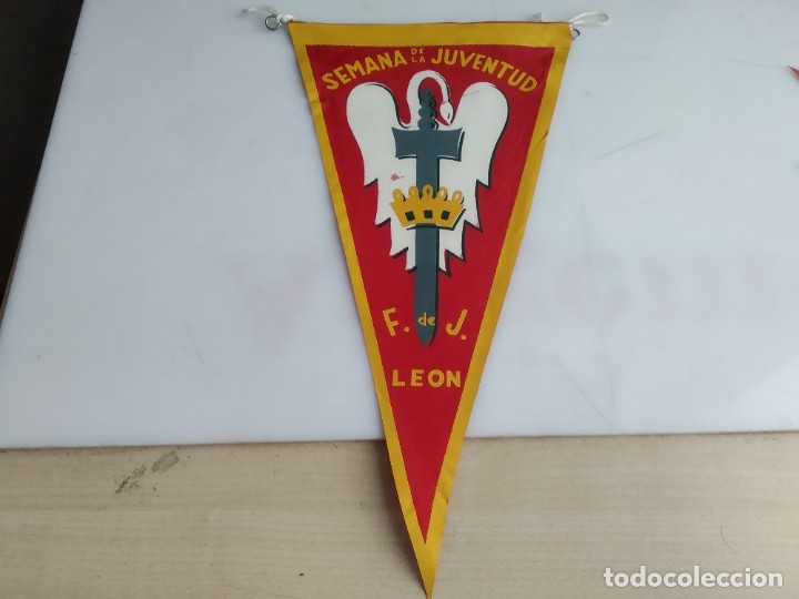 Bandierine di collezione: ANTIGUO BANDERIN SEMANA DE LA JUVENTUD