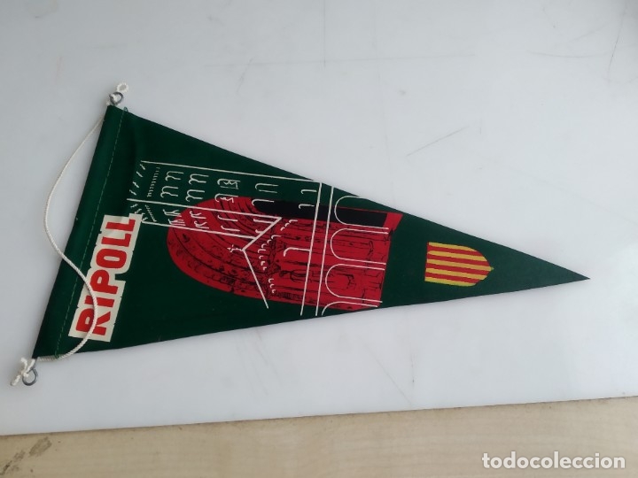 Fanions de collection: ANTIGUO BANDERIN  DE RIPOLL