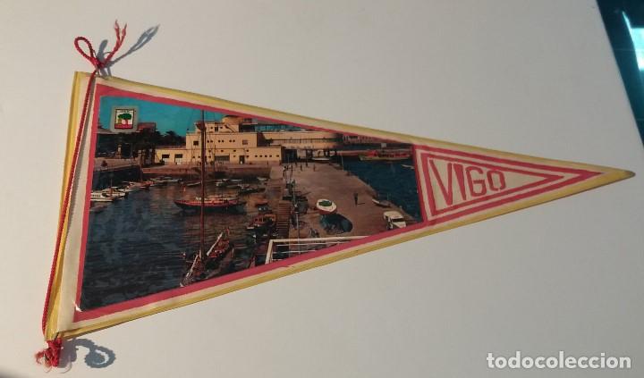 Banderines de colecci&oacute;n: Banderin Vigo. Puerto. Plastificado. A&ntilde;os 60