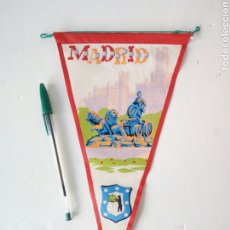 Banderines de colección: ANTIGUO BANDERIN DE MADRID. AÑOS 70. DE TELA