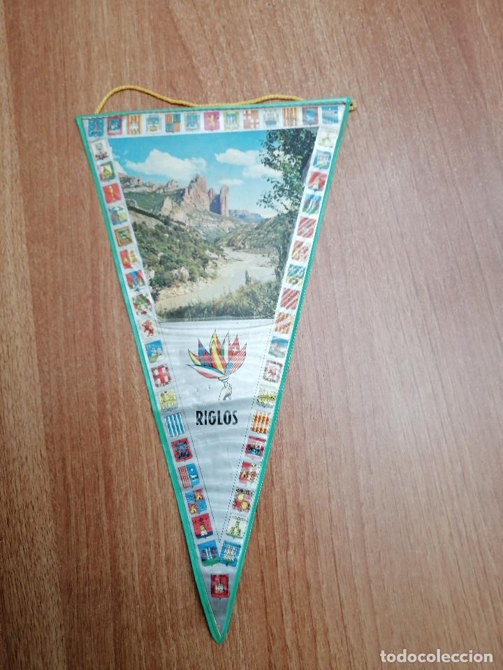 Fanions de collection: BANDERIN DE RIGLOS