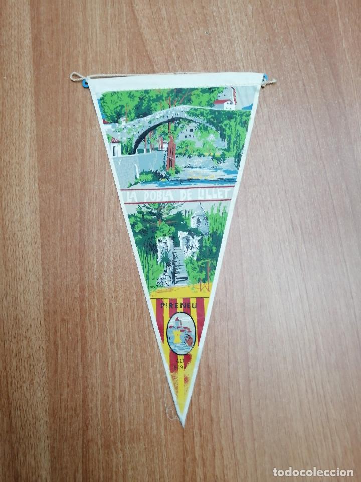 Collection pennants: BANDERIN LA POBLE DE LILLET- PIRINEU